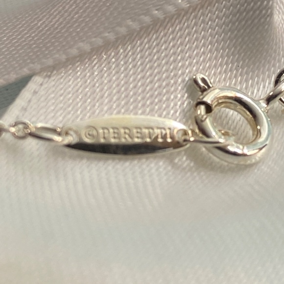 Tiffany & Co. Peretti by the yard pink sapphire 925 16” necklace box MSRP $600 - Picture 4 of 10